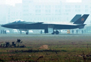 China baut J-20 Tarnkappenbomber: Müssen wir Angst haben?