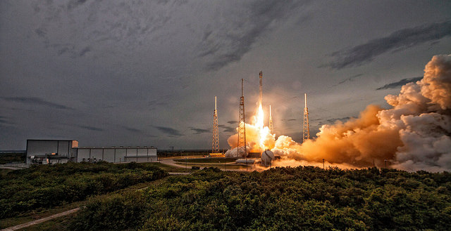 Starlink: SpaceX legt den Grundstein für Breitband-Satelliteninternet