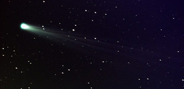 Bild:  Comet ISON Streaks Toward the Sun, NASA Goddard Space Flight Center, Flickr, CC BY-SA 2.0