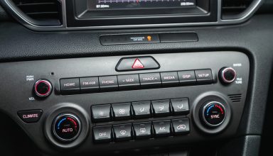 Sind Knöpfe im Auto ein Trend der Zukunft?